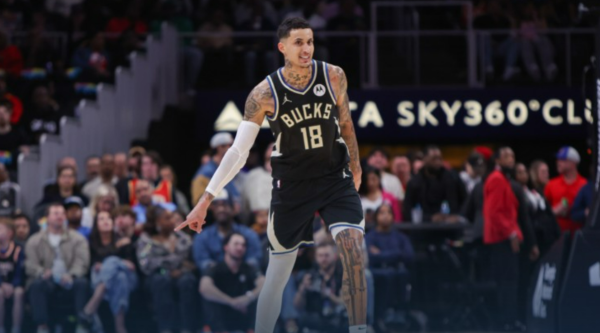 搭搭网 NBA-特伦特29分 大洛佩斯20+12！雄鹿险胜鹈鹕迎4连胜